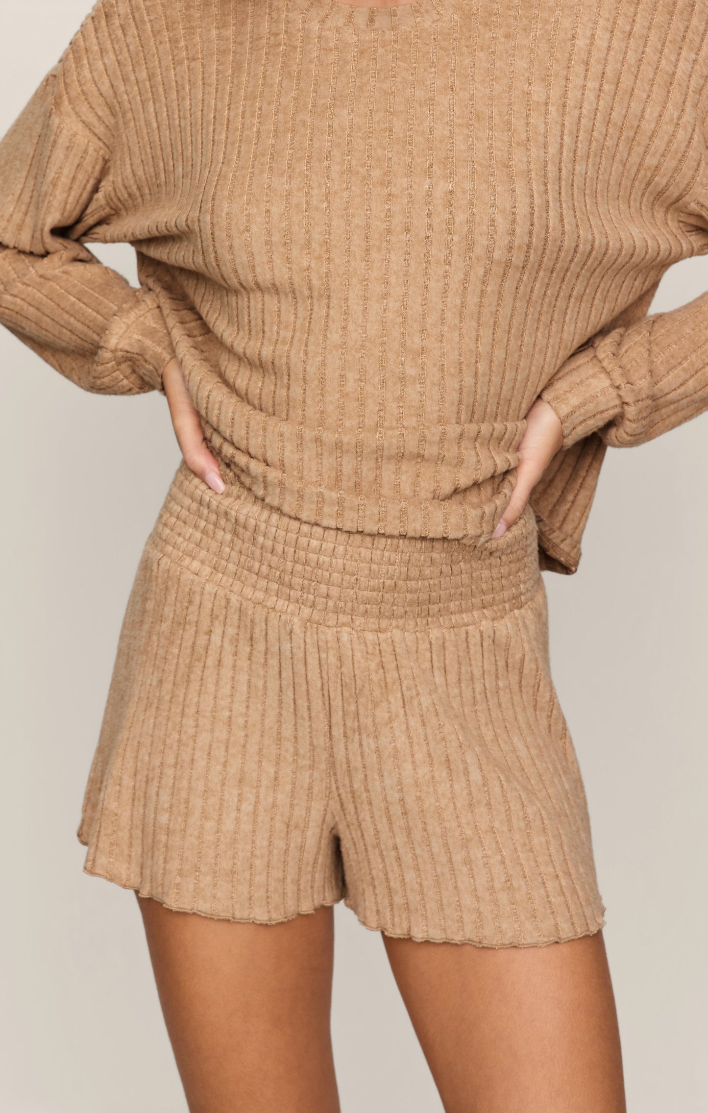 Dawn Smocked Silky Rib Short