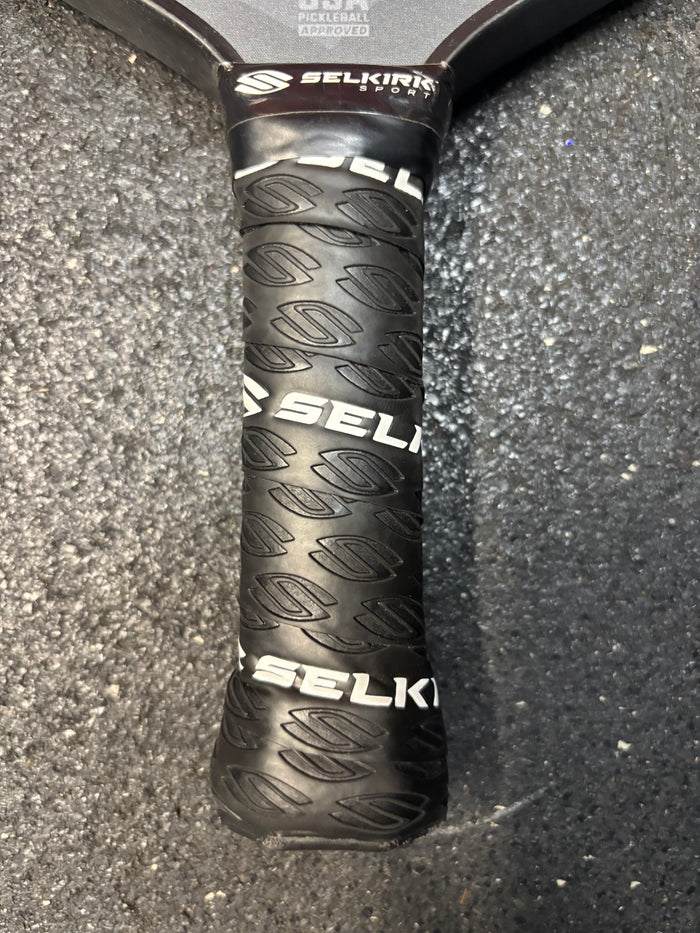 Used Selkirk Vanguard 2.0 Pickleball Paddle