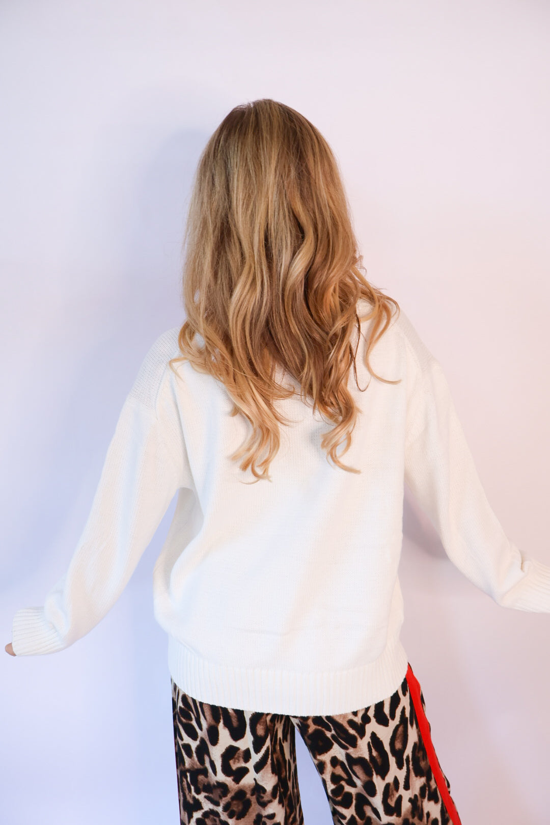 Oversized Heart Sweater - Ivory