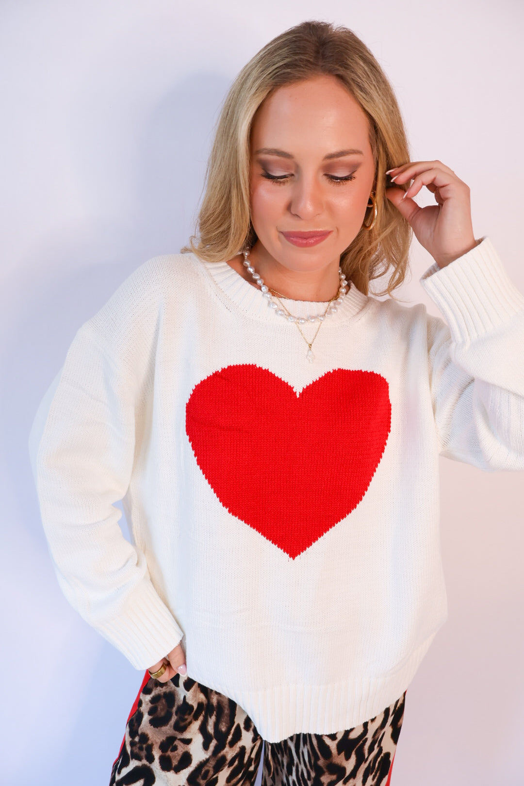 Oversized Heart Sweater - Ivory