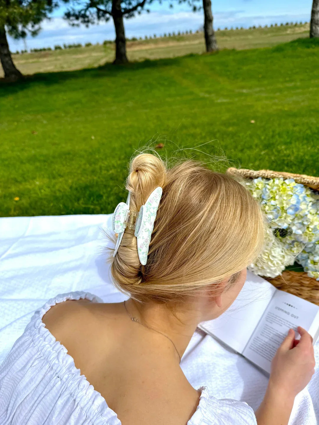 Bloom Floral Claw Clip