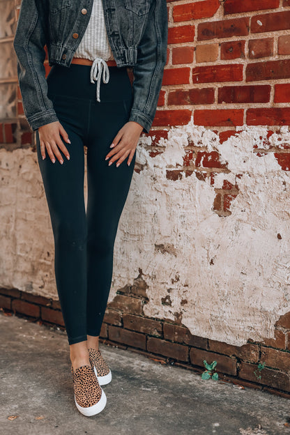 Level Up Premium Leggings (Black) FINAL SALE