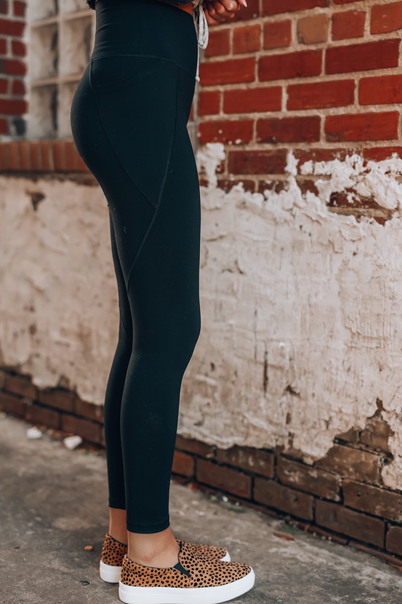 Level Up Premium Leggings (Black) FINAL SALE