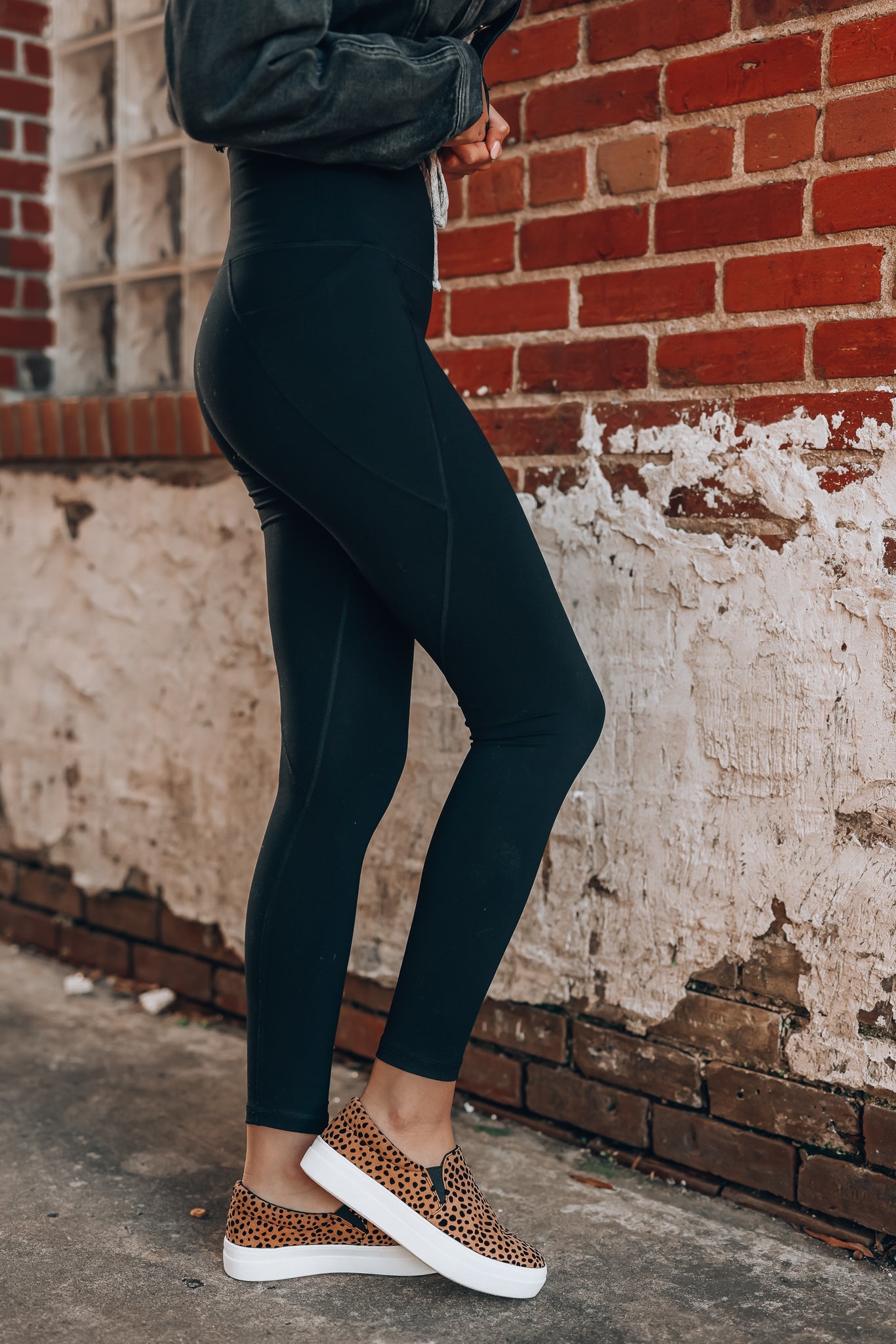 Level Up Premium Leggings (Black) FINAL SALE