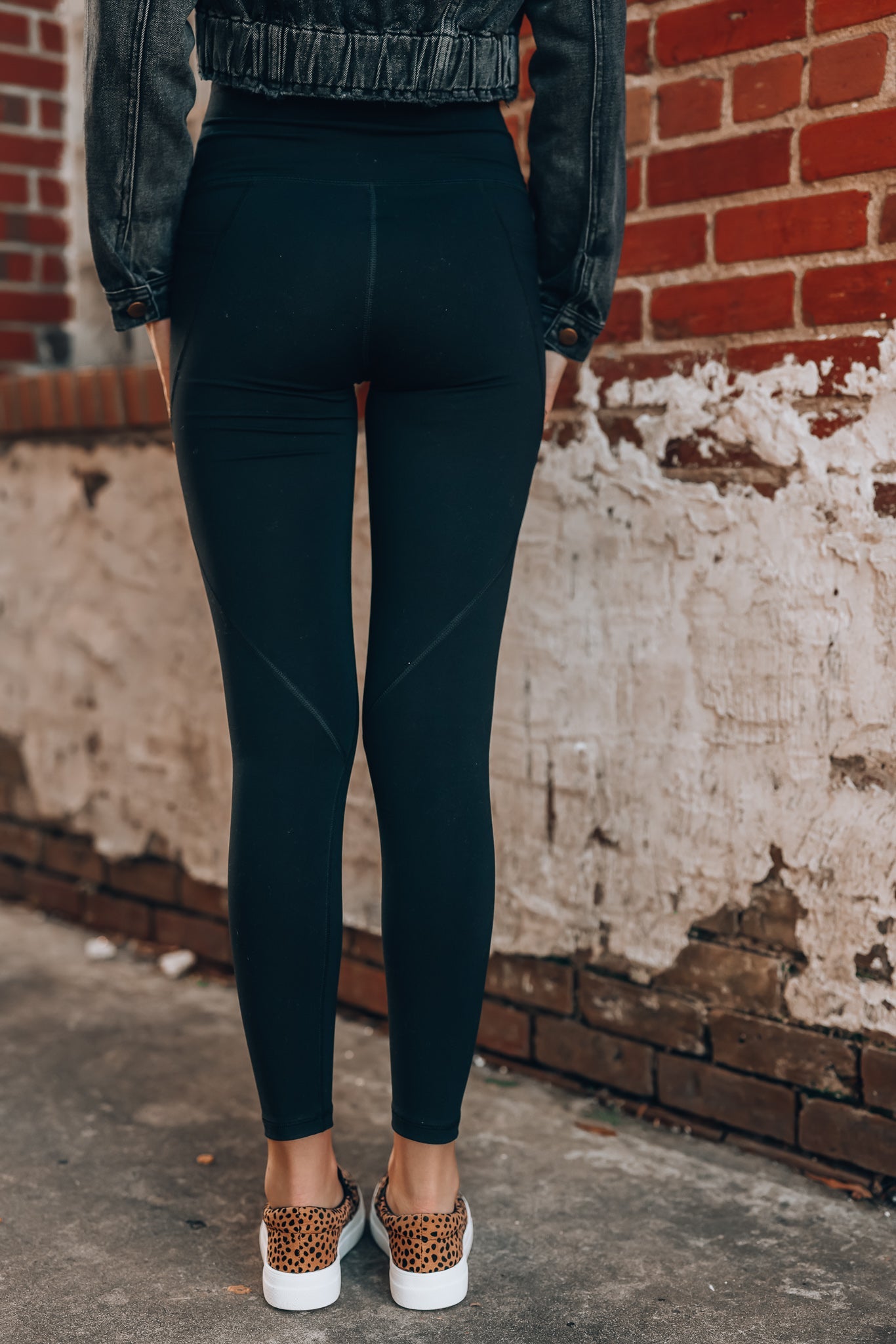 Level Up Premium Leggings (Black) FINAL SALE