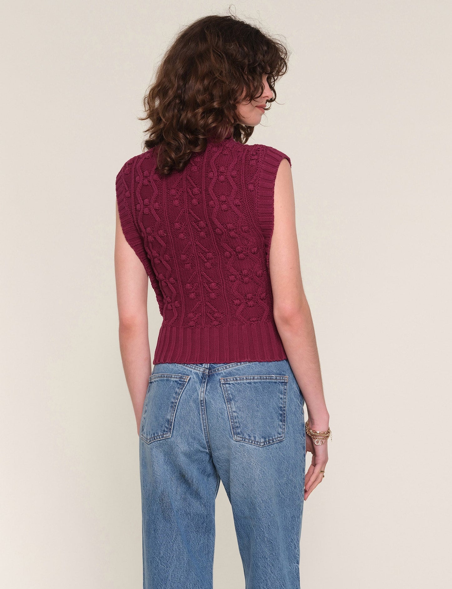 cosmia vest