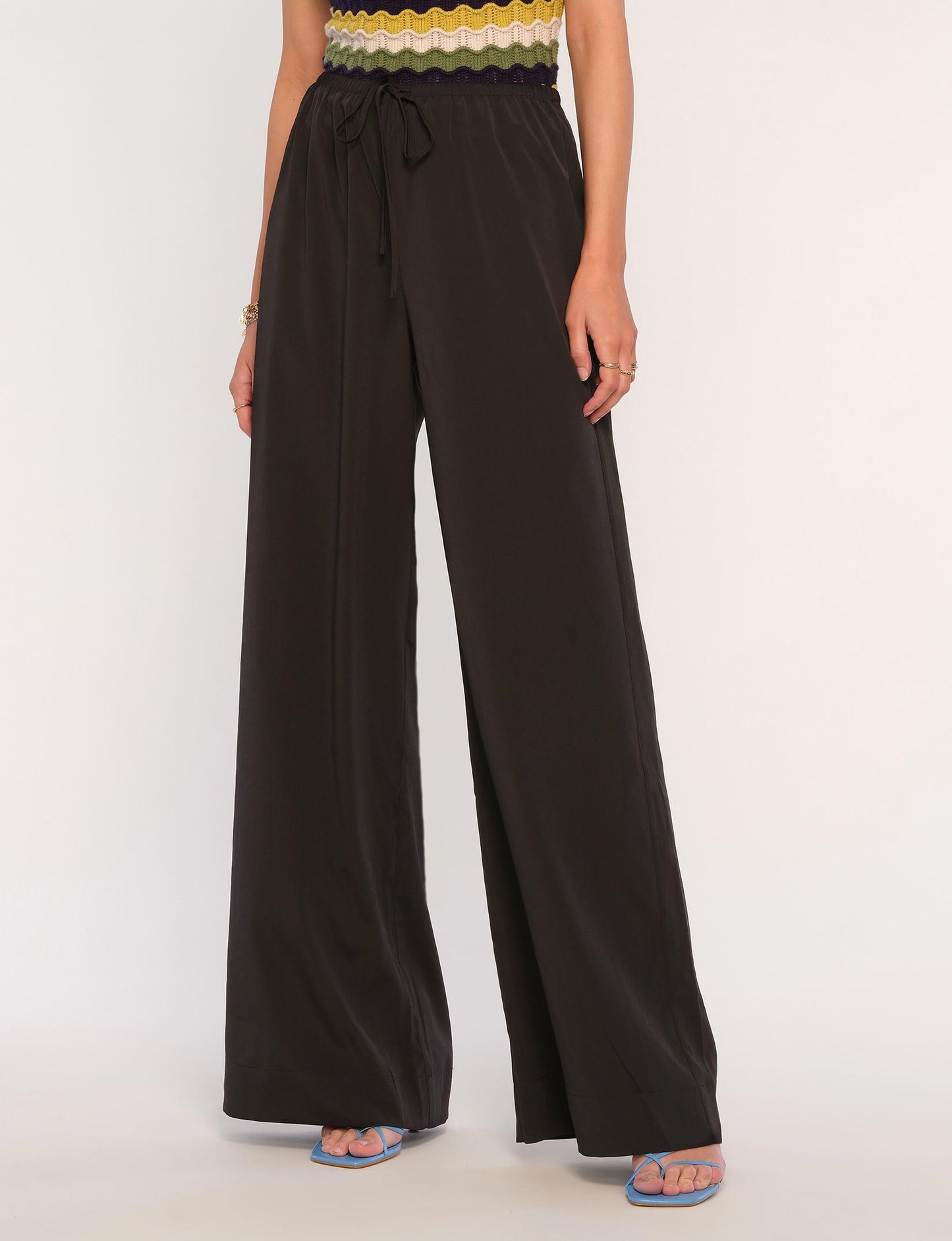 Halle Pant