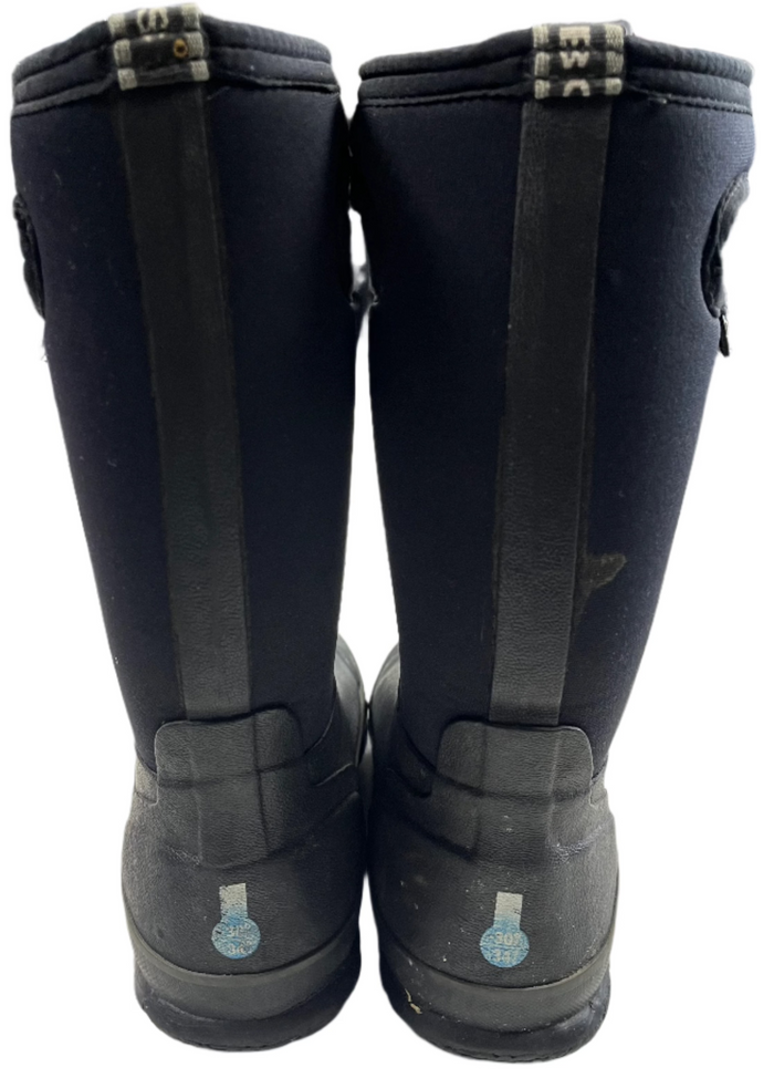 Used Bogs Classic High Size 2 Boots