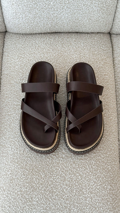 Amia Slide - Chocolate