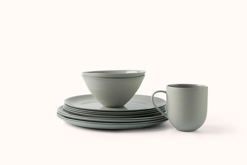 MUD ASH FLARED DINNERWARE