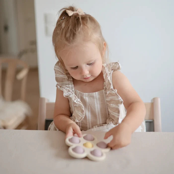 Mushie - Flower Press Toy - Soft Lilac/Daffodil/Ivory - Mabel & Fox