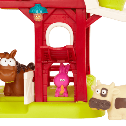 Toy barn with animals.