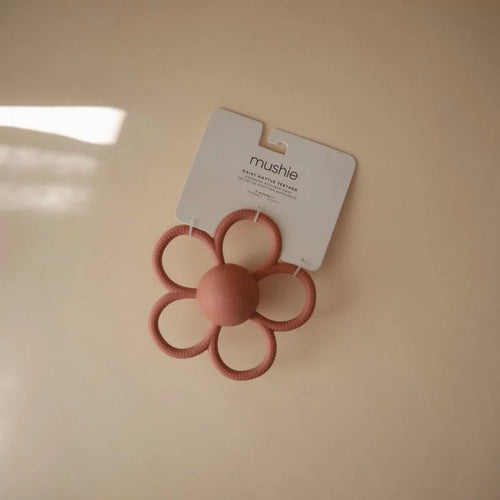 RATTLE DAISY TEETHER - dusty rose