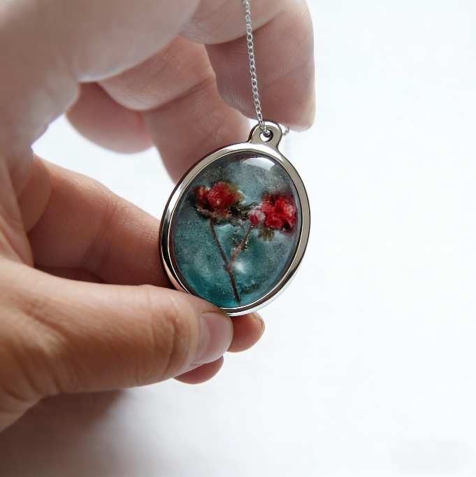 Resin Necklace Jewelry Mold with Built-In Pendant Bezel
