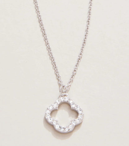 Sea La Vie Lucky One/Clover Necklace