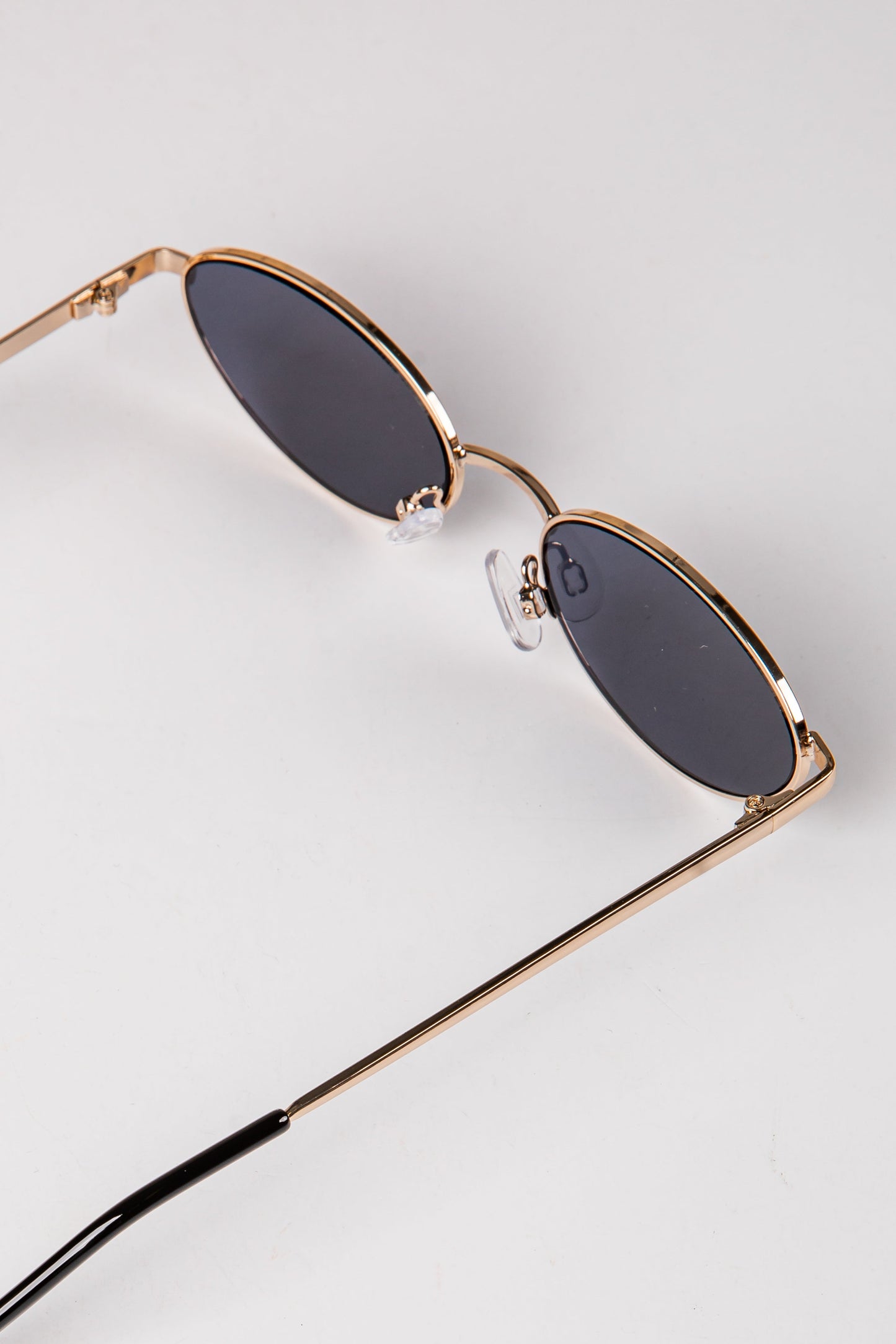 Downtown Edge Gold Oval Sunglasses