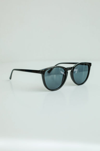 Chillin' Out Round Sunglasses