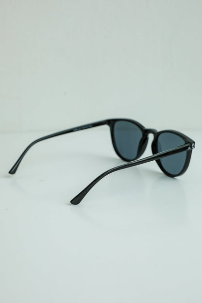 Chillin' Out Round Sunglasses
