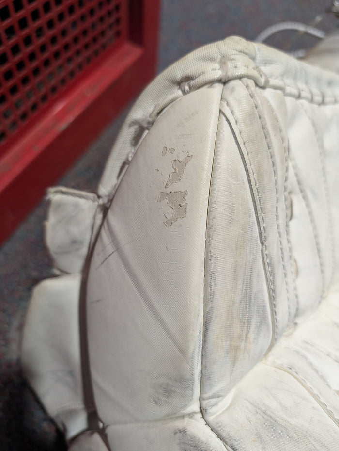 Used CCM E-Flex E3.9 29+1" Intermediate Goalie Leg Pads