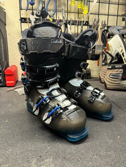 Used Dalbello Sun Valley River Run 235-277mm Ski Boots