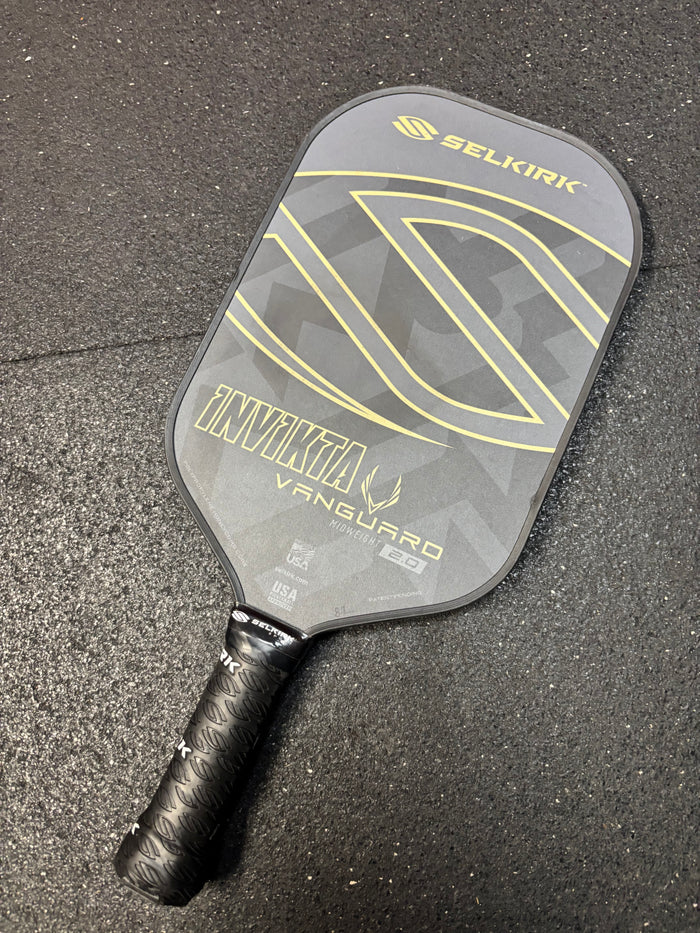 Used Selkirk Vanguard 2.0 Pickleball Paddle